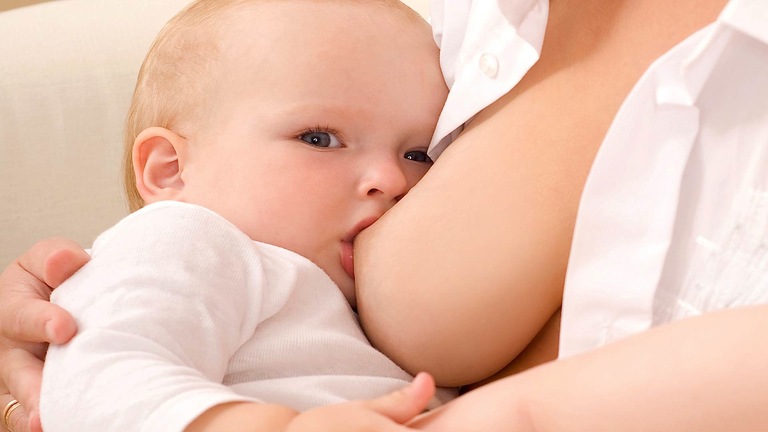 breastfeeding_baby
